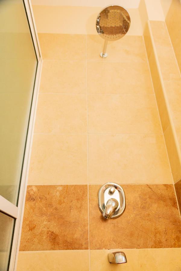 W Place - Model 1 Bedroom ไนโรบี ภายนอก รูปภาพ